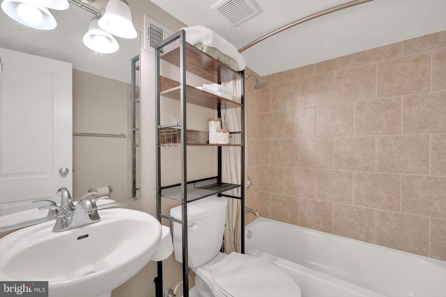 539 SHEPHERD ST NW, WASHINGTON, District Of Columbia 20011, 3 Bedrooms Bedrooms, ,3 BathroomsBathrooms,Residential,For sale,539 SHEPHERD ST NW,DCDC2202610 MLS # DCDC2202610