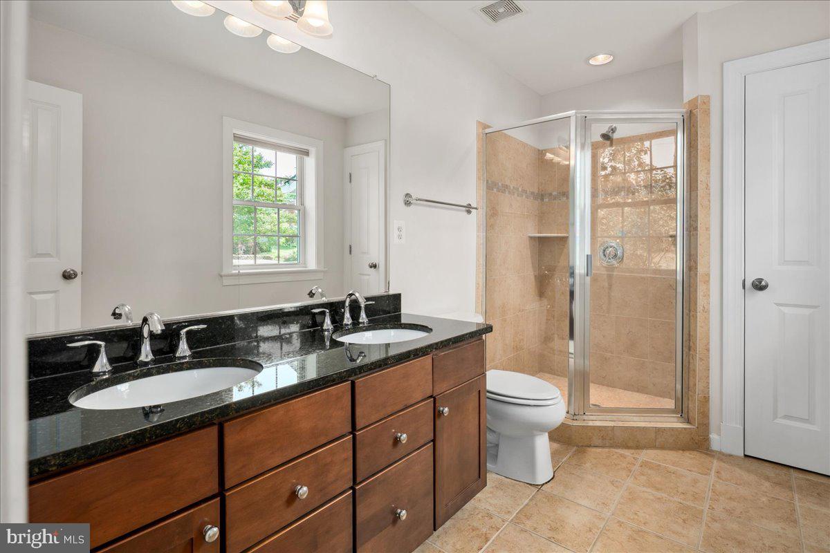 3427 RAMSGATE TER, ALEXANDRIA, Virginia 22309, 4 Bedrooms Bedrooms, ,3 BathroomsBathrooms,Residential,For sale,3427 RAMSGATE TER,VAFX2243668 MLS # VAFX2243668