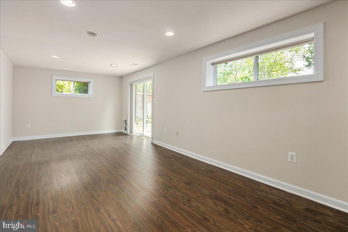 3427 RAMSGATE TER, ALEXANDRIA, Virginia 22309, 4 Bedrooms Bedrooms, ,3 BathroomsBathrooms,Residential,For sale,3427 RAMSGATE TER,VAFX2243668 MLS # VAFX2243668