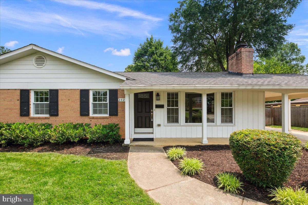 3427 RAMSGATE TER, ALEXANDRIA, Virginia 22309, 4 Bedrooms Bedrooms, ,3 BathroomsBathrooms,Residential,For sale,3427 RAMSGATE TER,VAFX2243668 MLS # VAFX2243668