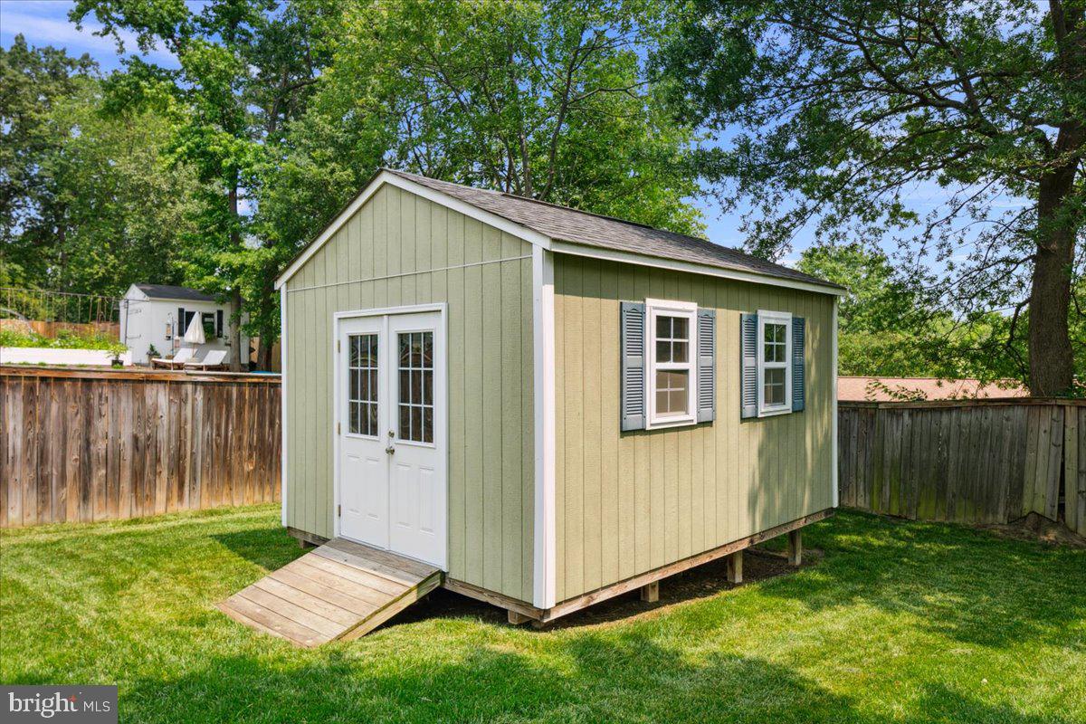 3427 RAMSGATE TER, ALEXANDRIA, Virginia 22309, 4 Bedrooms Bedrooms, ,3 BathroomsBathrooms,Residential,For sale,3427 RAMSGATE TER,VAFX2243668 MLS # VAFX2243668