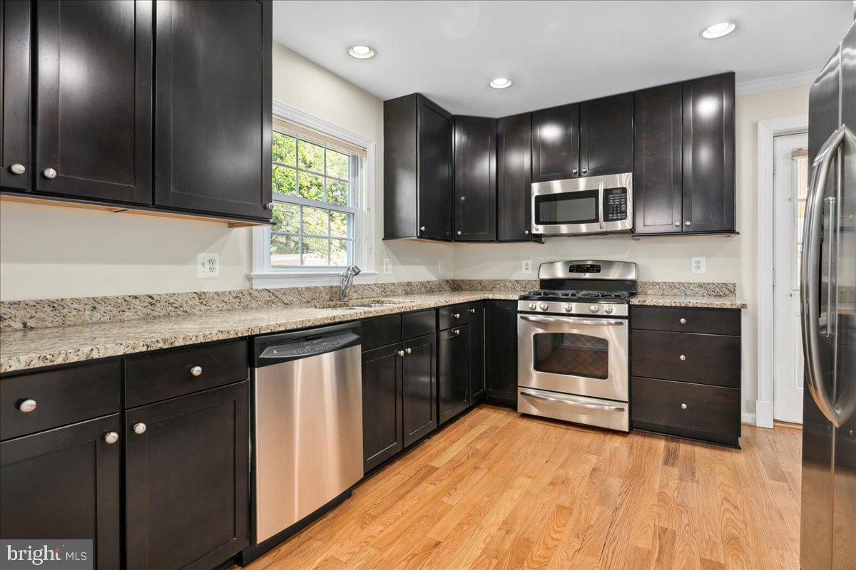3427 RAMSGATE TER, ALEXANDRIA, Virginia 22309, 4 Bedrooms Bedrooms, ,3 BathroomsBathrooms,Residential,For sale,3427 RAMSGATE TER,VAFX2243668 MLS # VAFX2243668