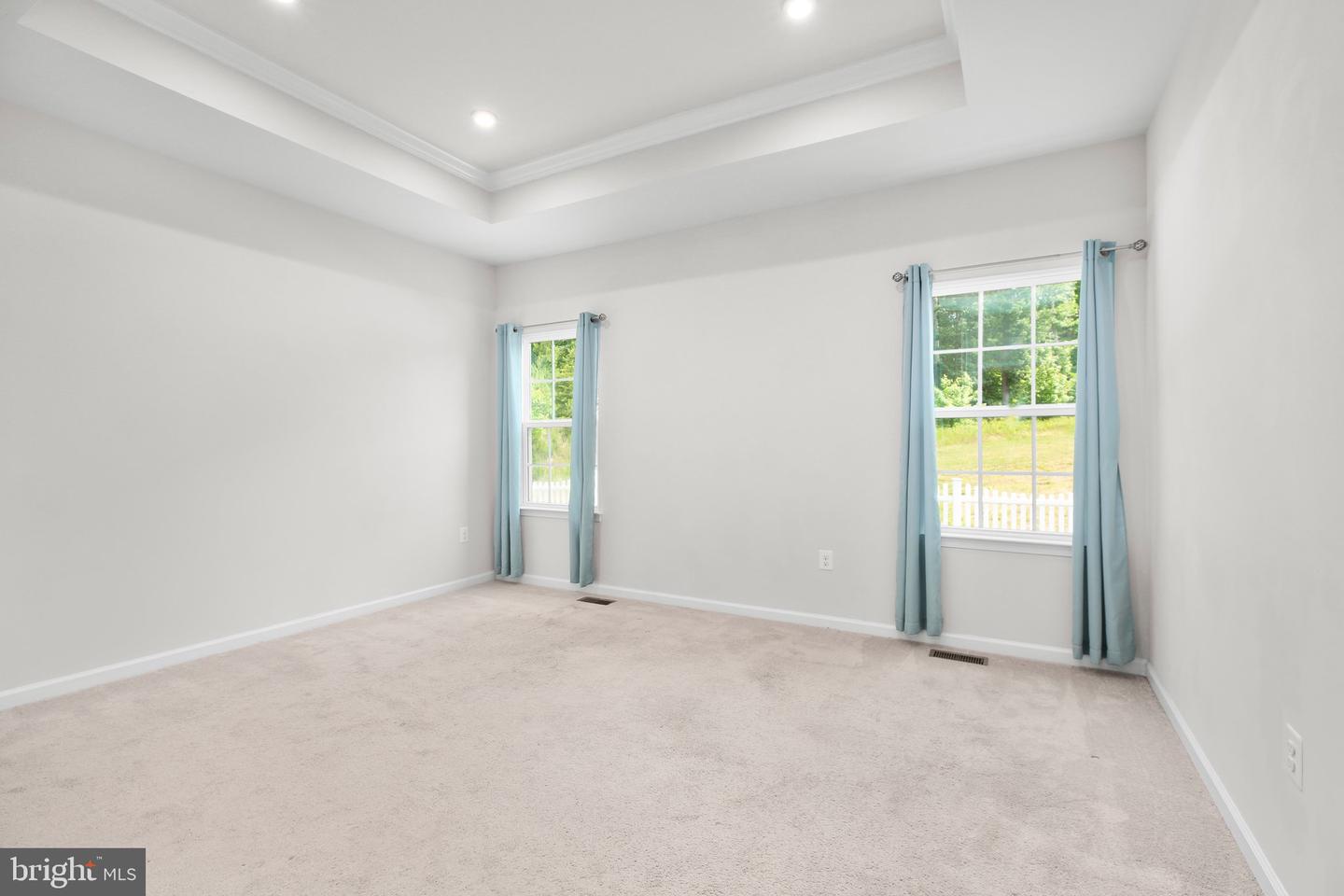 5414 HOLLEY OAK LN, FREDERICKSBURG, Virginia 22407, 3 Bedrooms Bedrooms, ,3 BathroomsBathrooms,Residential,For sale,5414 HOLLEY OAK LN,VASP2033502 MLS # VASP2033502
