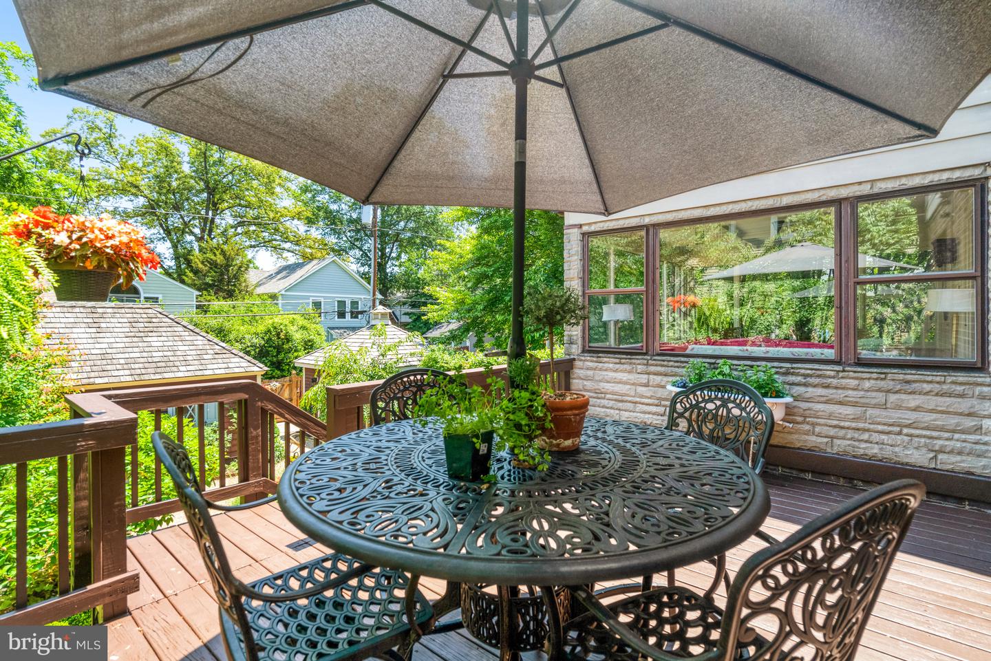 2305 S INGE ST S, ARLINGTON, Virginia 22202, 4 Bedrooms Bedrooms, ,2 BathroomsBathrooms,Residential,For sale,2305 S INGE ST S,VAAR2058458 MLS # VAAR2058458