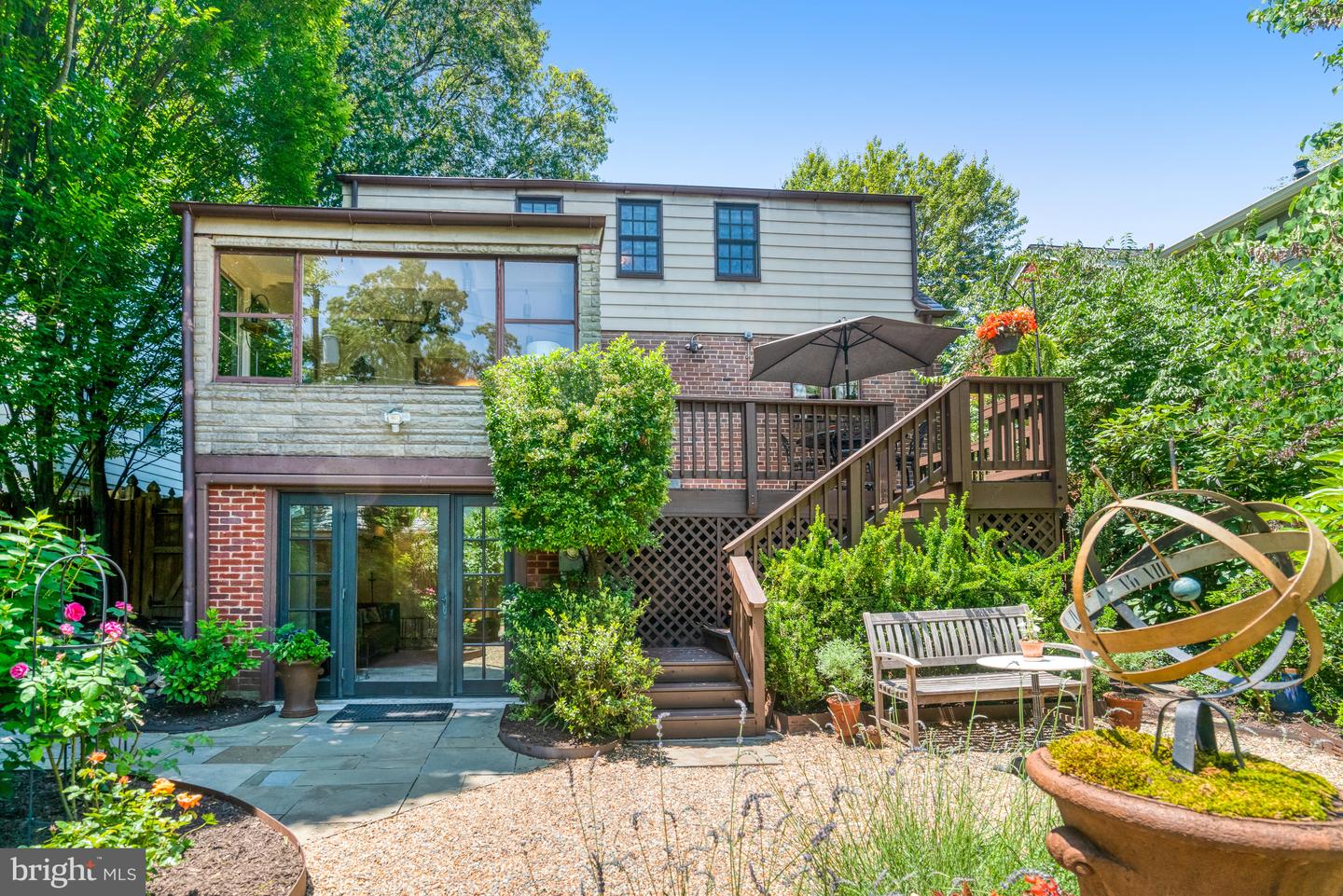 2305 S INGE ST S, ARLINGTON, Virginia 22202, 4 Bedrooms Bedrooms, ,2 BathroomsBathrooms,Residential,For sale,2305 S INGE ST S,VAAR2058458 MLS # VAAR2058458