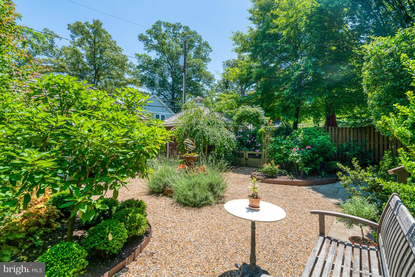2305 S INGE ST S, ARLINGTON, Virginia 22202, 4 Bedrooms Bedrooms, ,2 BathroomsBathrooms,Residential,For sale,2305 S INGE ST S,VAAR2058458 MLS # VAAR2058458