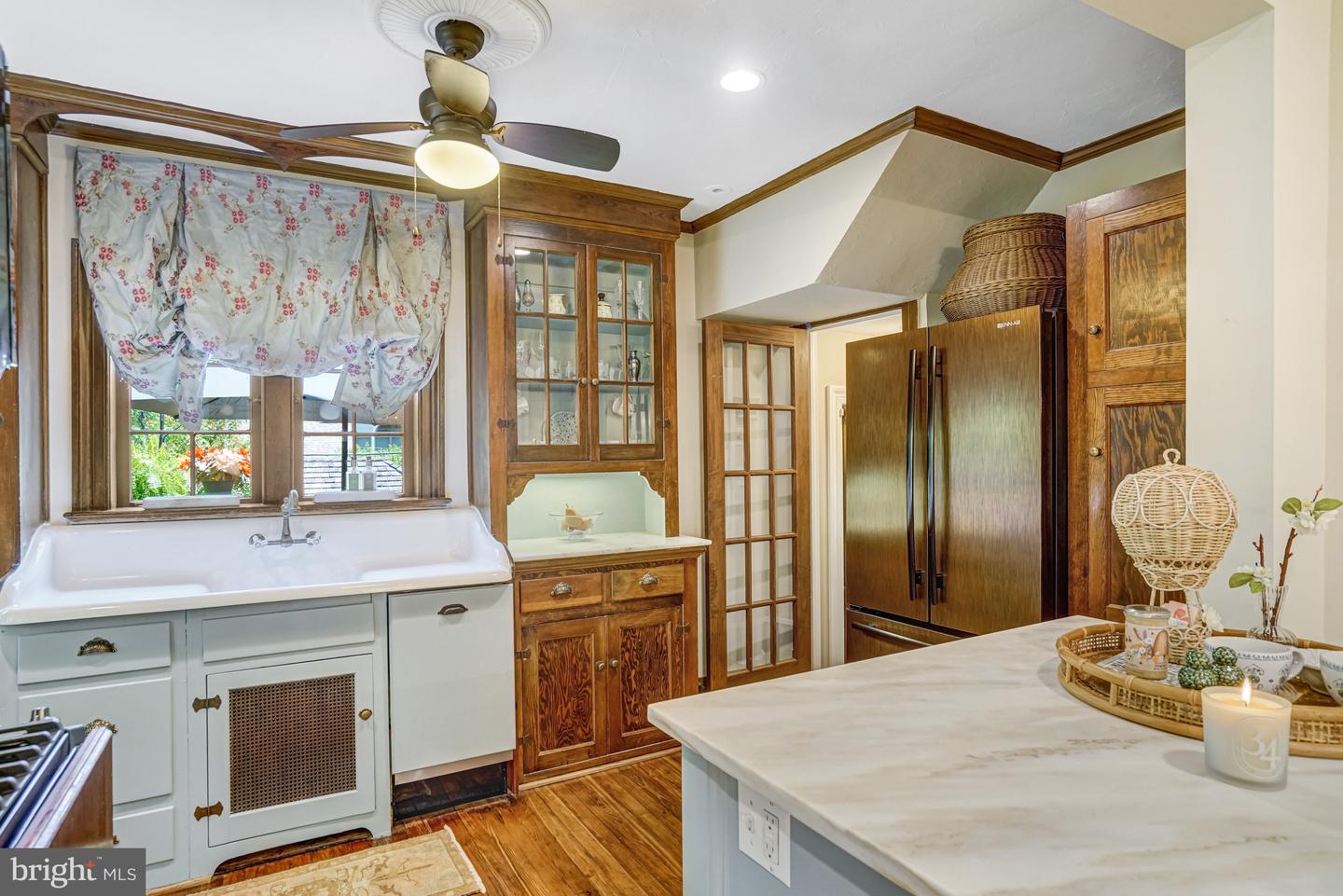 2305 S INGE ST S, ARLINGTON, Virginia 22202, 4 Bedrooms Bedrooms, ,2 BathroomsBathrooms,Residential,For sale,2305 S INGE ST S,VAAR2058458 MLS # VAAR2058458