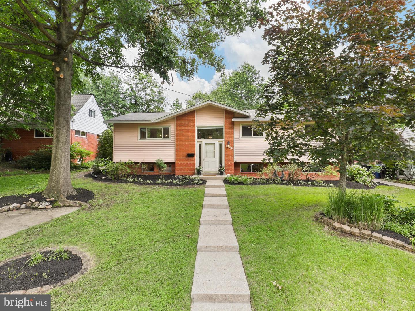 905 PEELE PL, ALEXANDRIA, Virginia 22304, 4 Bedrooms Bedrooms, ,2 BathroomsBathrooms,Residential,For sale,905 PEELE PL,VAAX2045902 MLS # VAAX2045902