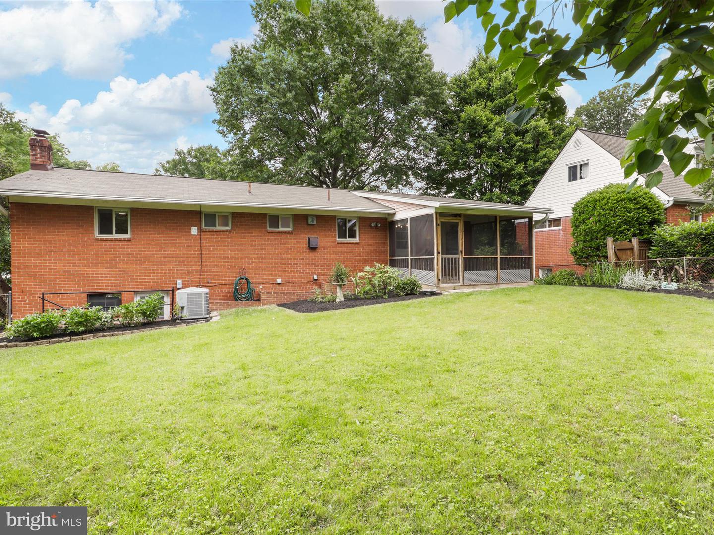905 PEELE PL, ALEXANDRIA, Virginia 22304, 4 Bedrooms Bedrooms, ,2 BathroomsBathrooms,Residential,For sale,905 PEELE PL,VAAX2045902 MLS # VAAX2045902