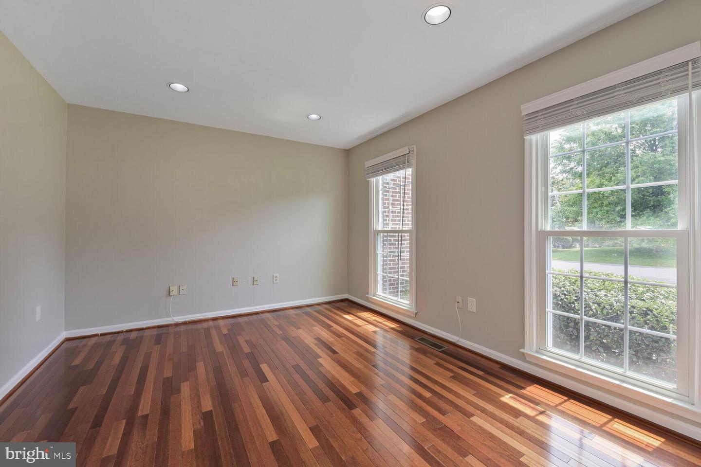1176 BANDY RUN RD, HERNDON, Virginia 20170, 4 Bedrooms Bedrooms, ,3 BathroomsBathrooms,Residential,For sale,1176 BANDY RUN RD,VAFX2244602 MLS # VAFX2244602