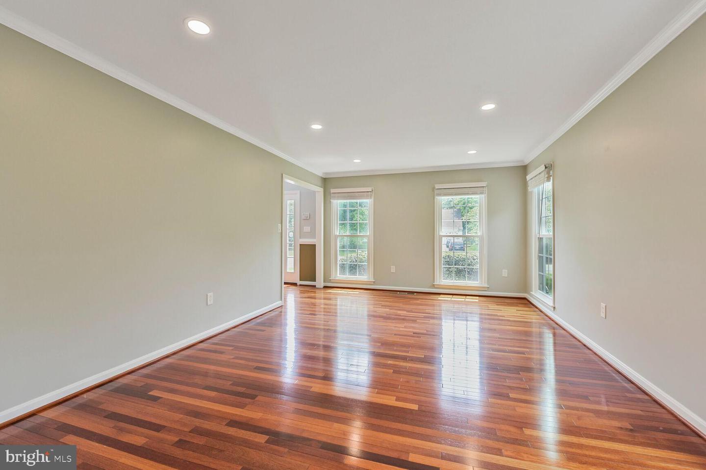 1176 BANDY RUN RD, HERNDON, Virginia 20170, 4 Bedrooms Bedrooms, ,3 BathroomsBathrooms,Residential,For sale,1176 BANDY RUN RD,VAFX2244602 MLS # VAFX2244602