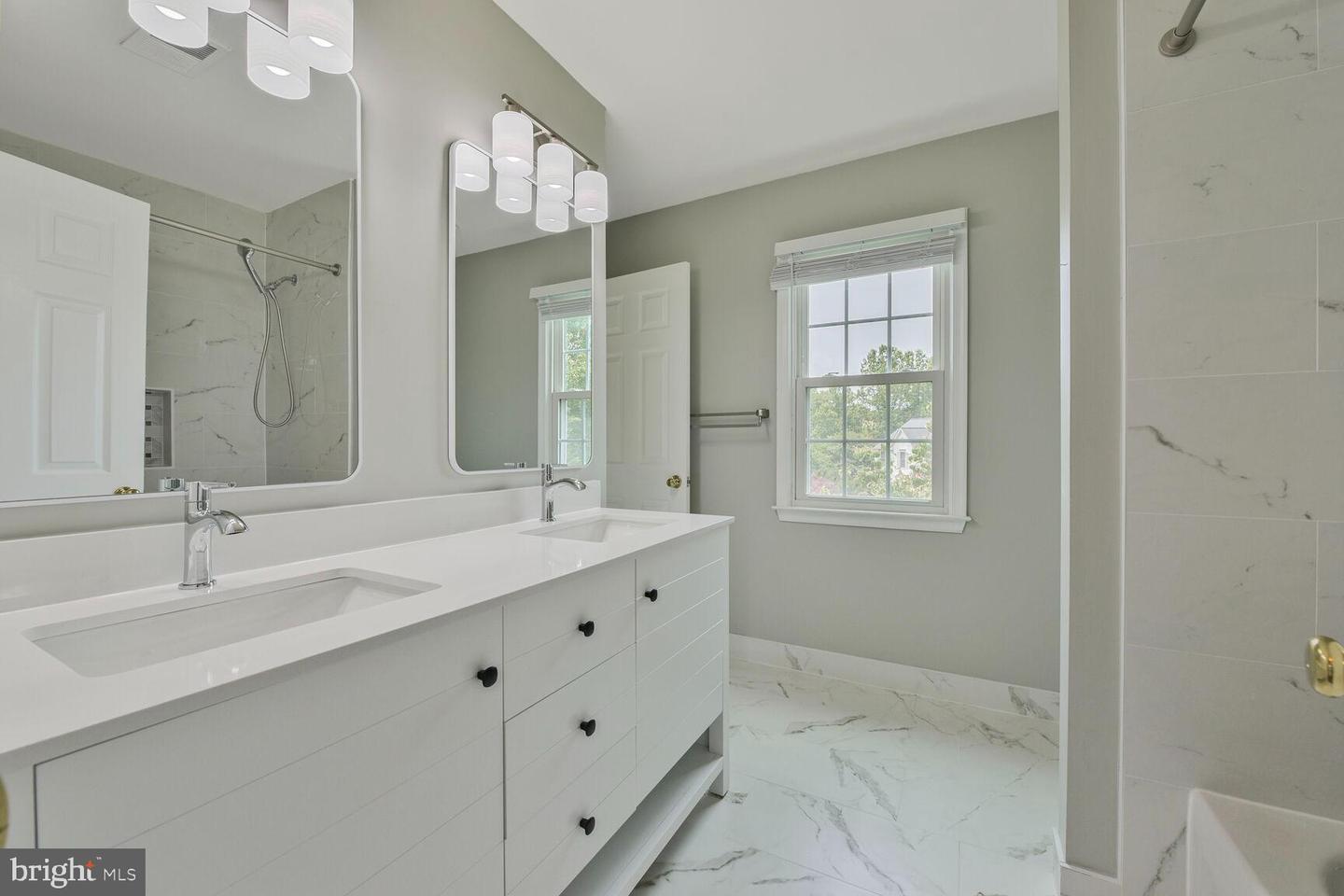 1176 BANDY RUN RD, HERNDON, Virginia 20170, 4 Bedrooms Bedrooms, ,3 BathroomsBathrooms,Residential,For sale,1176 BANDY RUN RD,VAFX2244602 MLS # VAFX2244602