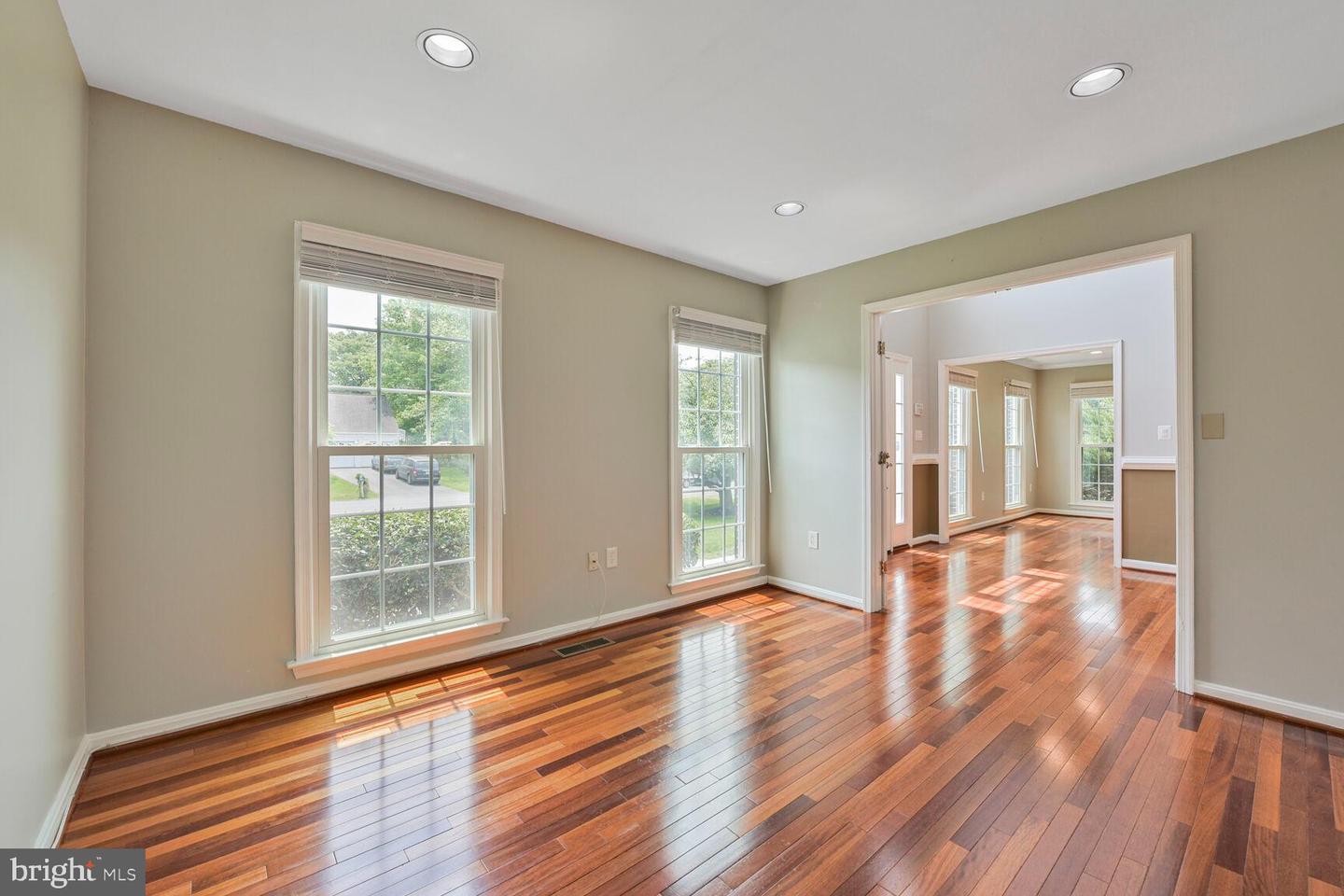 1176 BANDY RUN RD, HERNDON, Virginia 20170, 4 Bedrooms Bedrooms, ,3 BathroomsBathrooms,Residential,For sale,1176 BANDY RUN RD,VAFX2244602 MLS # VAFX2244602