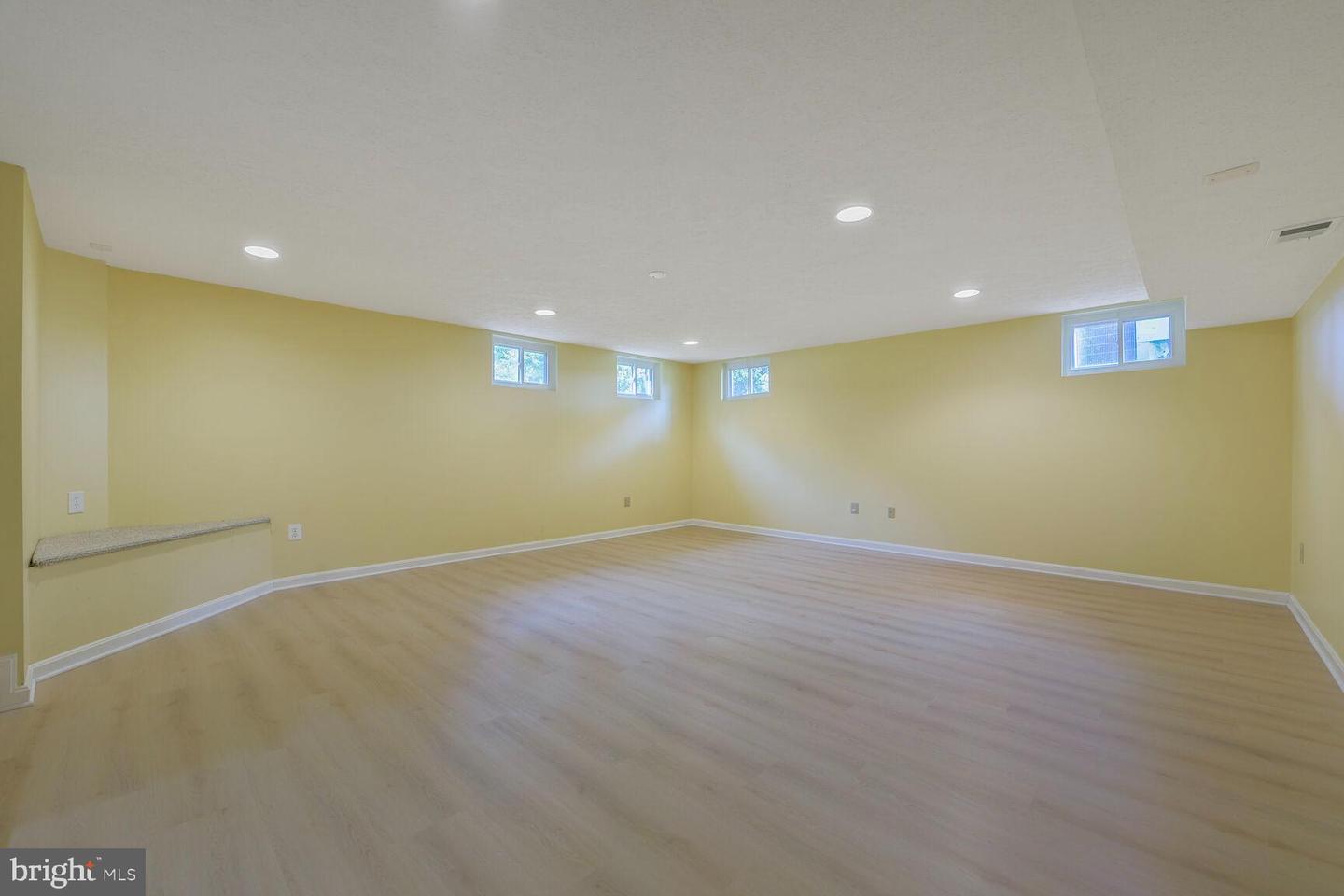 1176 BANDY RUN RD, HERNDON, Virginia 20170, 4 Bedrooms Bedrooms, ,3 BathroomsBathrooms,Residential,For sale,1176 BANDY RUN RD,VAFX2244602 MLS # VAFX2244602