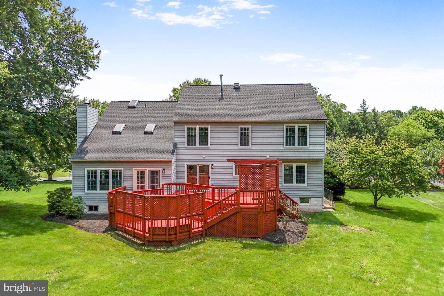 1176 BANDY RUN RD, HERNDON, Virginia 20170, 4 Bedrooms Bedrooms, ,3 BathroomsBathrooms,Residential,For sale,1176 BANDY RUN RD,VAFX2244602 MLS # VAFX2244602