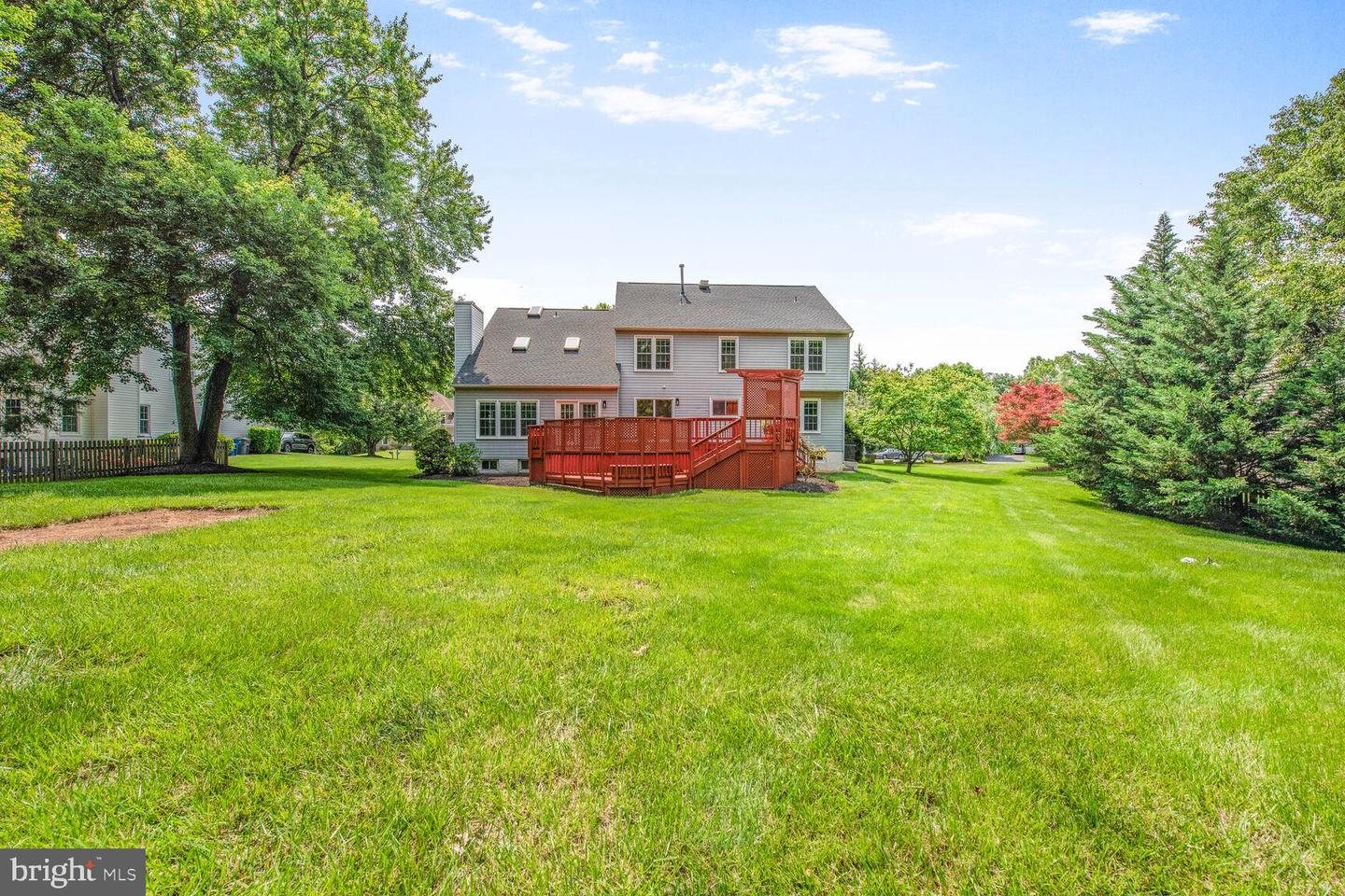 1176 BANDY RUN RD, HERNDON, Virginia 20170, 4 Bedrooms Bedrooms, ,3 BathroomsBathrooms,Residential,For sale,1176 BANDY RUN RD,VAFX2244602 MLS # VAFX2244602