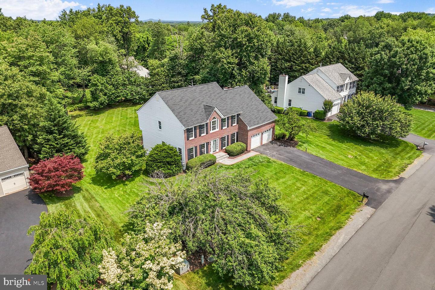 1176 BANDY RUN RD, HERNDON, Virginia 20170, 4 Bedrooms Bedrooms, ,3 BathroomsBathrooms,Residential,For sale,1176 BANDY RUN RD,VAFX2244602 MLS # VAFX2244602