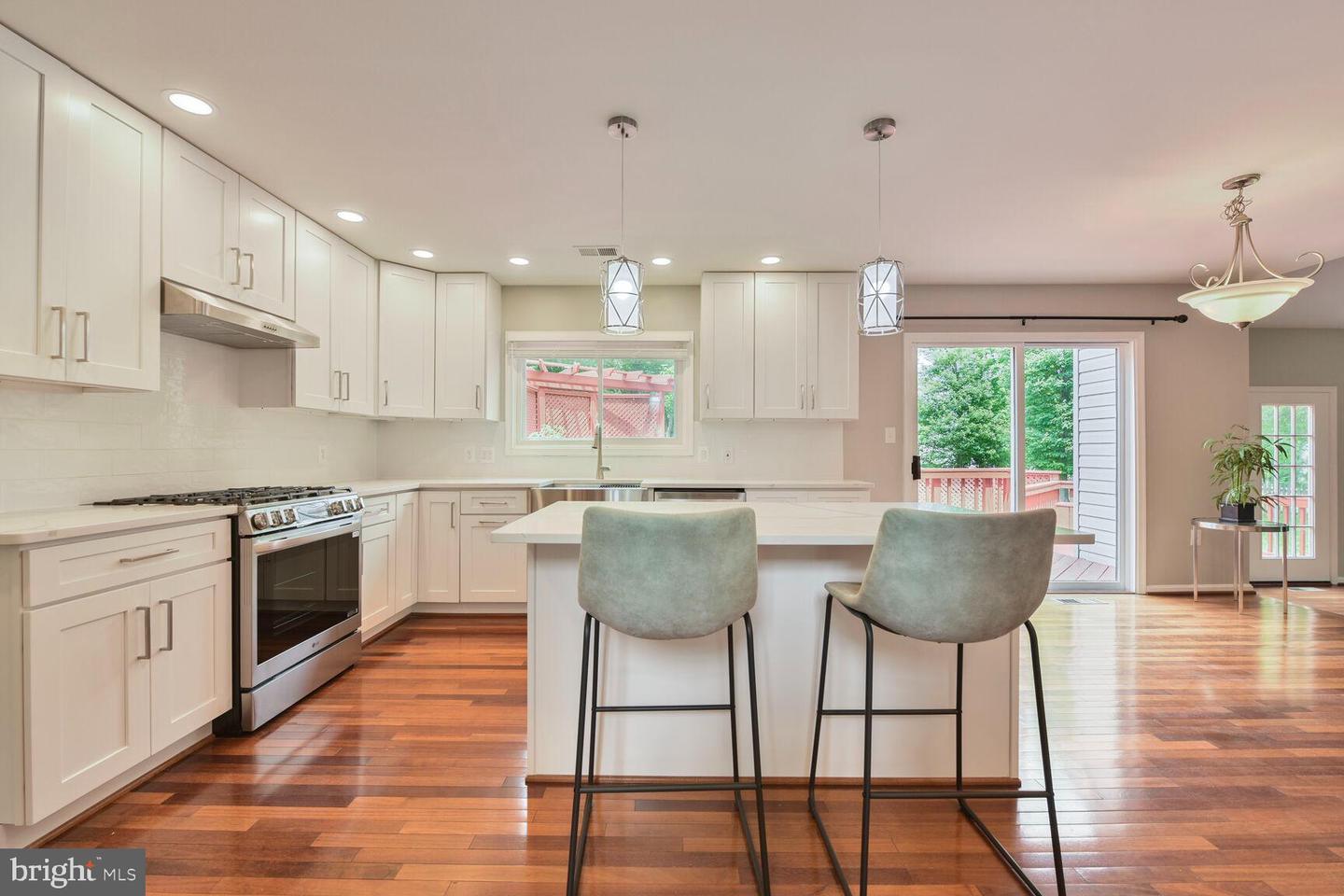 1176 BANDY RUN RD, HERNDON, Virginia 20170, 4 Bedrooms Bedrooms, ,3 BathroomsBathrooms,Residential,For sale,1176 BANDY RUN RD,VAFX2244602 MLS # VAFX2244602