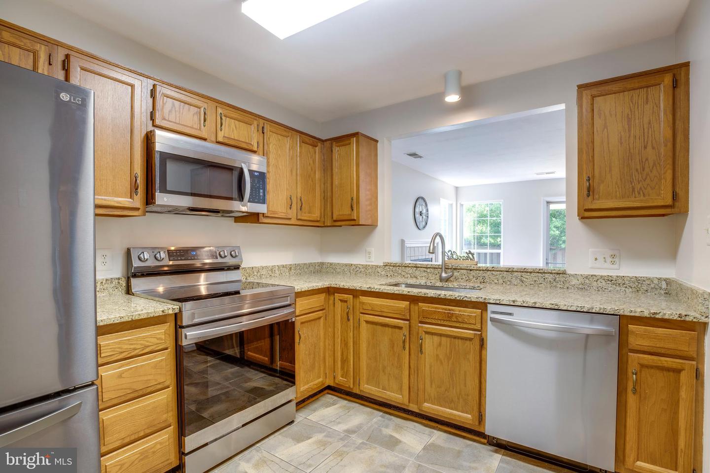 4505 HAZELTINE CT #E, ALEXANDRIA, Virginia 22312, 2 Bedrooms Bedrooms, ,2 BathroomsBathrooms,Residential,For sale,4505 HAZELTINE CT #E,VAFX2244694 MLS # VAFX2244694