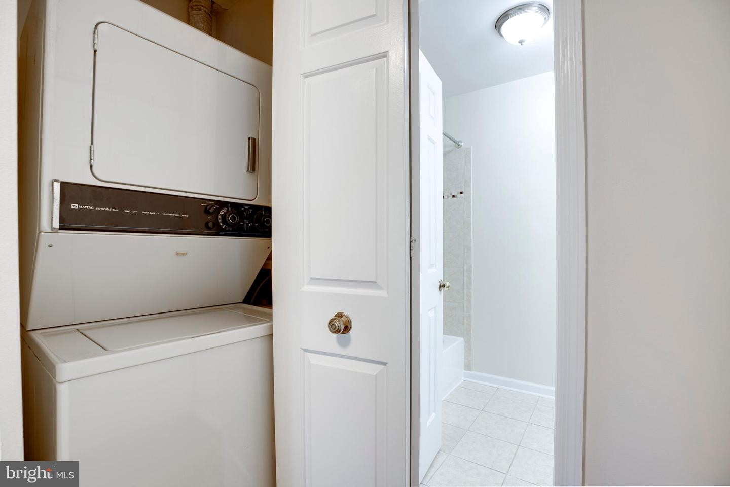 4505 HAZELTINE CT #E, ALEXANDRIA, Virginia 22312, 2 Bedrooms Bedrooms, ,2 BathroomsBathrooms,Residential,For sale,4505 HAZELTINE CT #E,VAFX2244694 MLS # VAFX2244694