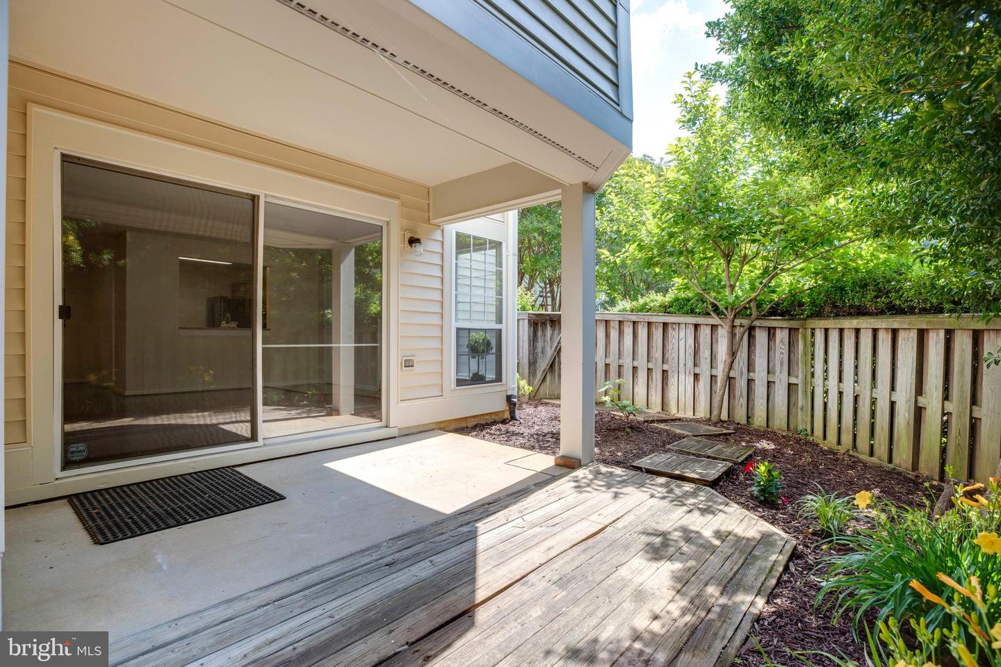 4505 HAZELTINE CT #E, ALEXANDRIA, Virginia 22312, 2 Bedrooms Bedrooms, ,2 BathroomsBathrooms,Residential,For sale,4505 HAZELTINE CT #E,VAFX2244694 MLS # VAFX2244694
