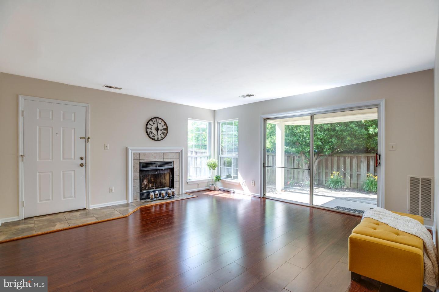 4505 HAZELTINE CT #E, ALEXANDRIA, Virginia 22312, 2 Bedrooms Bedrooms, ,2 BathroomsBathrooms,Residential,For sale,4505 HAZELTINE CT #E,VAFX2244694 MLS # VAFX2244694