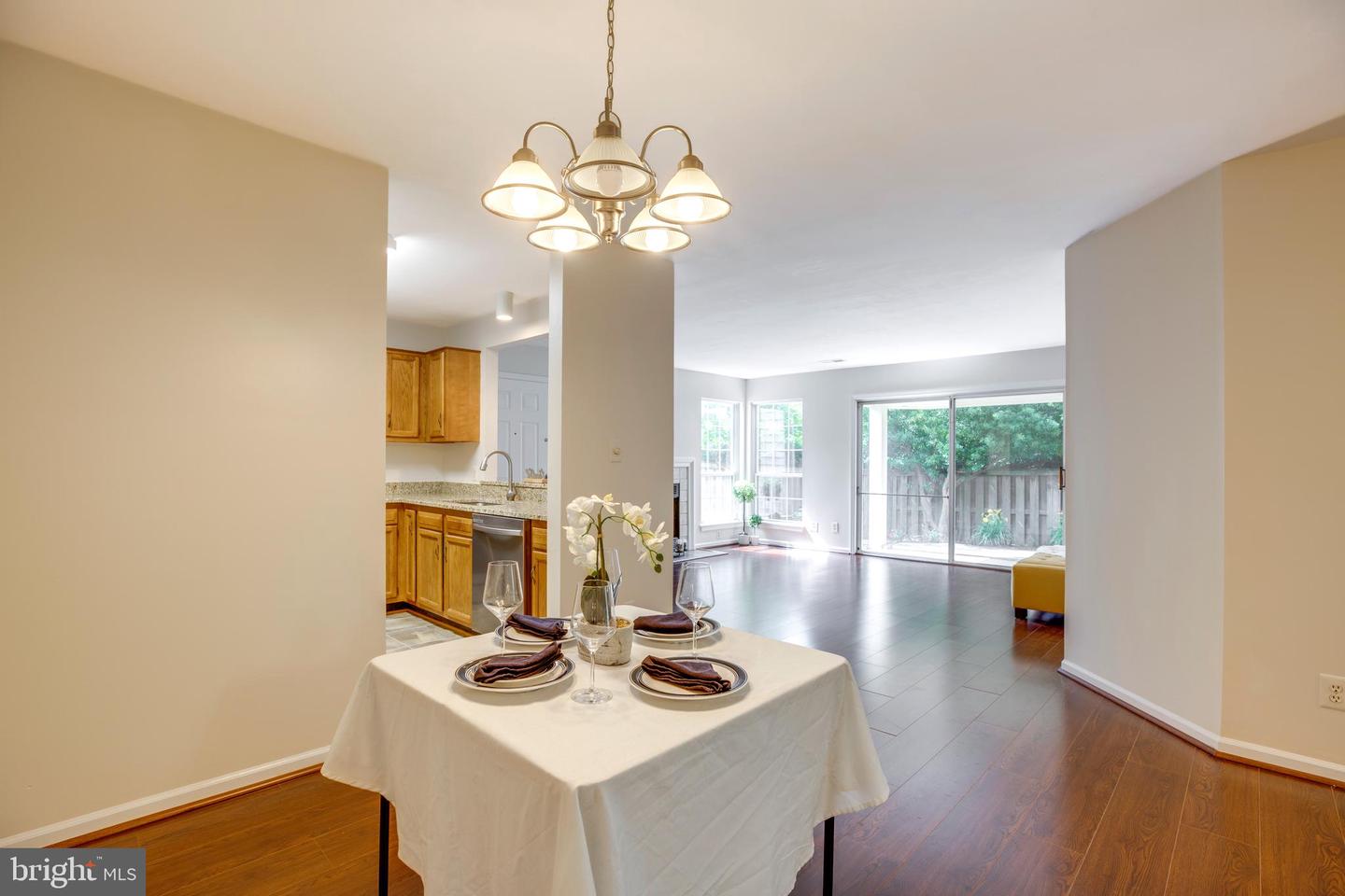 4505 HAZELTINE CT #E, ALEXANDRIA, Virginia 22312, 2 Bedrooms Bedrooms, ,2 BathroomsBathrooms,Residential,For sale,4505 HAZELTINE CT #E,VAFX2244694 MLS # VAFX2244694