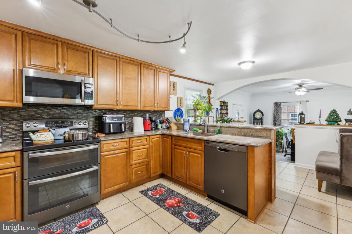 11617 SMITHFIELD RD, MANASSAS, Virginia 20112, 4 Bedrooms Bedrooms, ,3 BathroomsBathrooms,Residential,For sale,11617 SMITHFIELD RD,VAPW2096032 MLS # VAPW2096032