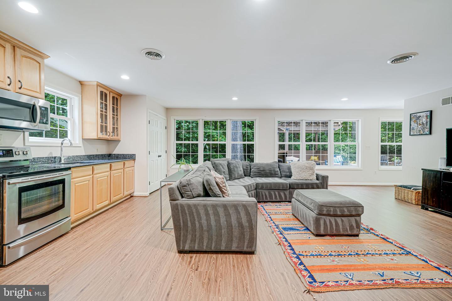 5616 TILIA CT, BURKE, Virginia 22015, 6 Bedrooms Bedrooms, ,3 BathroomsBathrooms,Residential,For sale,5616 TILIA CT,VAFX2244908 MLS # VAFX2244908