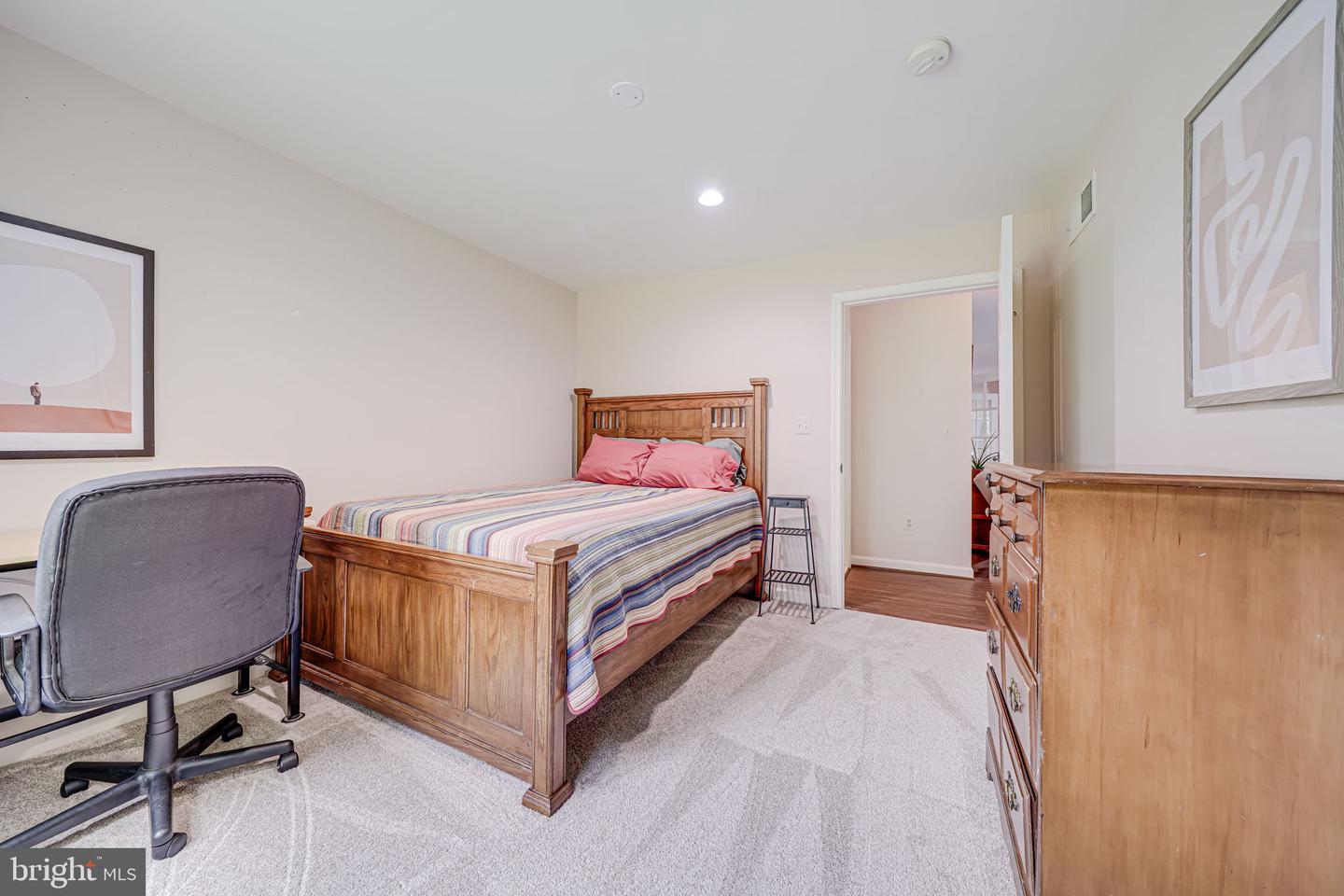 5616 TILIA CT, BURKE, Virginia 22015, 6 Bedrooms Bedrooms, ,3 BathroomsBathrooms,Residential,For sale,5616 TILIA CT,VAFX2244908 MLS # VAFX2244908