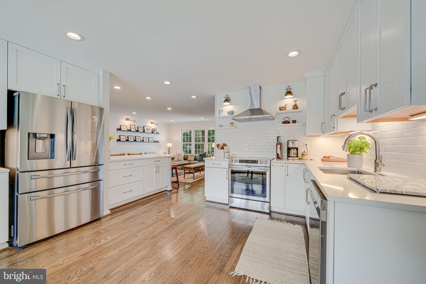5616 TILIA CT, BURKE, Virginia 22015, 6 Bedrooms Bedrooms, ,3 BathroomsBathrooms,Residential,For sale,5616 TILIA CT,VAFX2244908 MLS # VAFX2244908