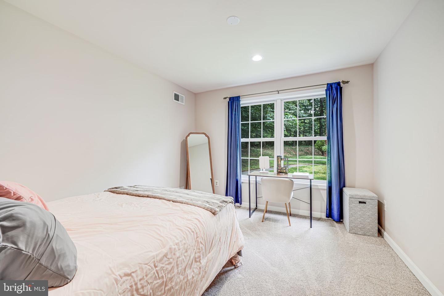 5616 TILIA CT, BURKE, Virginia 22015, 6 Bedrooms Bedrooms, ,3 BathroomsBathrooms,Residential,For sale,5616 TILIA CT,VAFX2244908 MLS # VAFX2244908