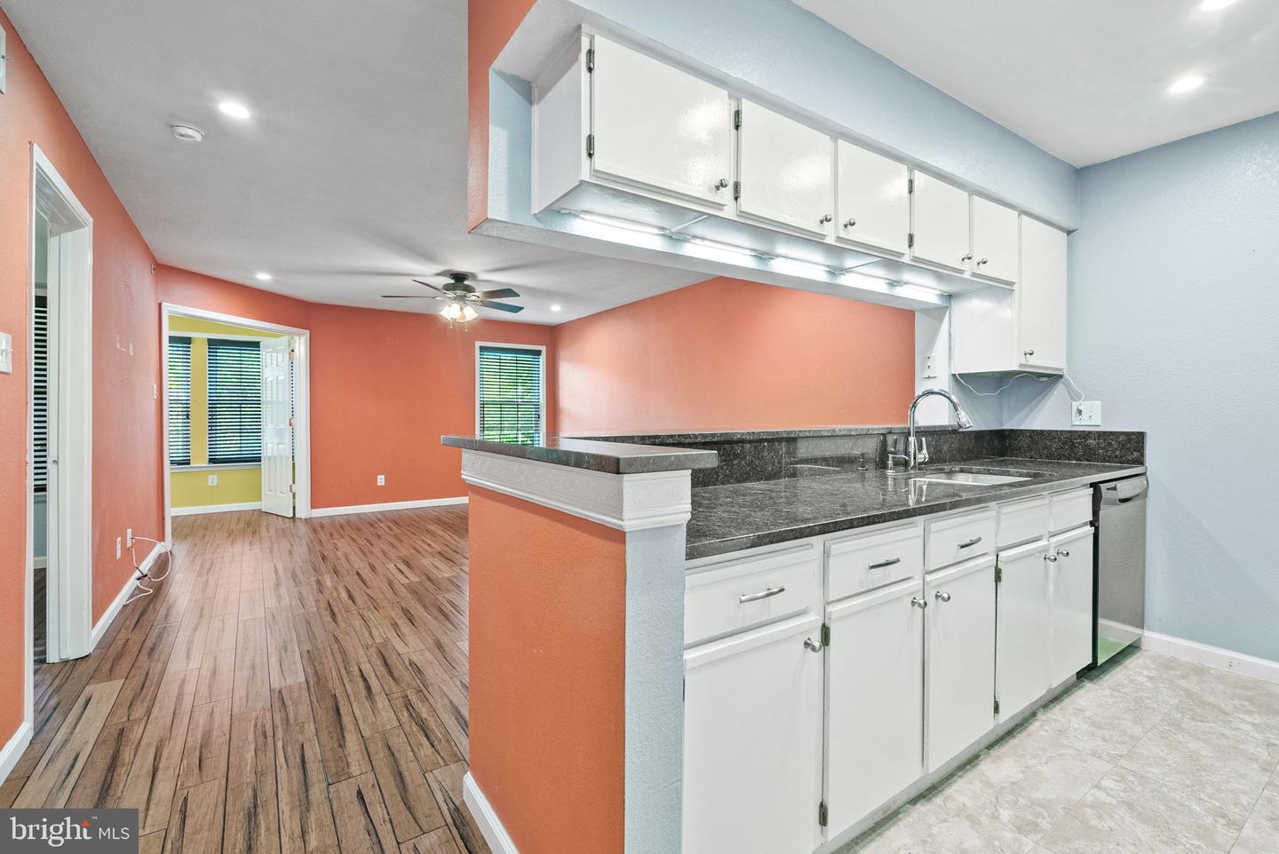 3315 WYNDHAM CIR #1223, ALEXANDRIA, Virginia 22302, 1 Bedroom Bedrooms, ,1 BathroomBathrooms,Residential,For sale,3315 WYNDHAM CIR #1223,VAAX2046026 MLS # VAAX2046026