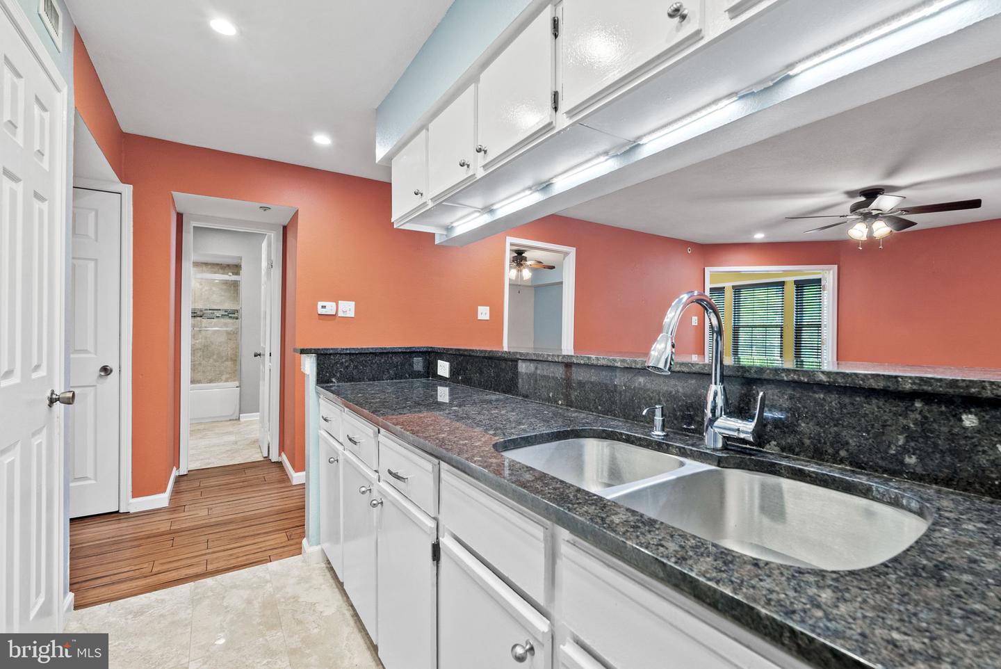 3315 WYNDHAM CIR #1223, ALEXANDRIA, Virginia 22302, 1 Bedroom Bedrooms, ,1 BathroomBathrooms,Residential,For sale,3315 WYNDHAM CIR #1223,VAAX2046026 MLS # VAAX2046026