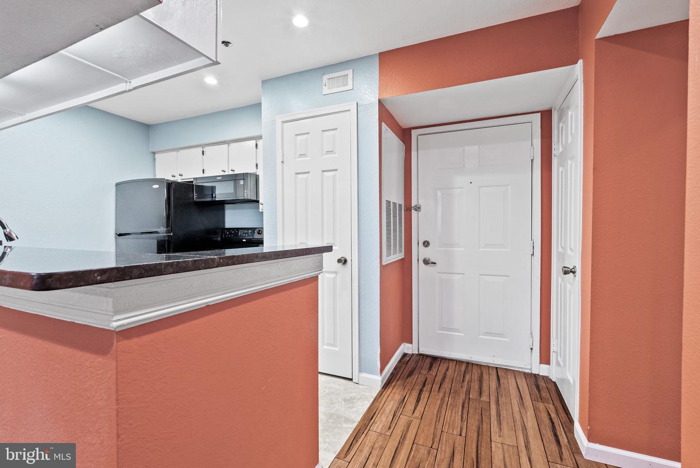 3315 WYNDHAM CIR #1223, ALEXANDRIA, Virginia 22302, 1 Bedroom Bedrooms, ,1 BathroomBathrooms,Residential,For sale,3315 WYNDHAM CIR #1223,VAAX2046026 MLS # VAAX2046026