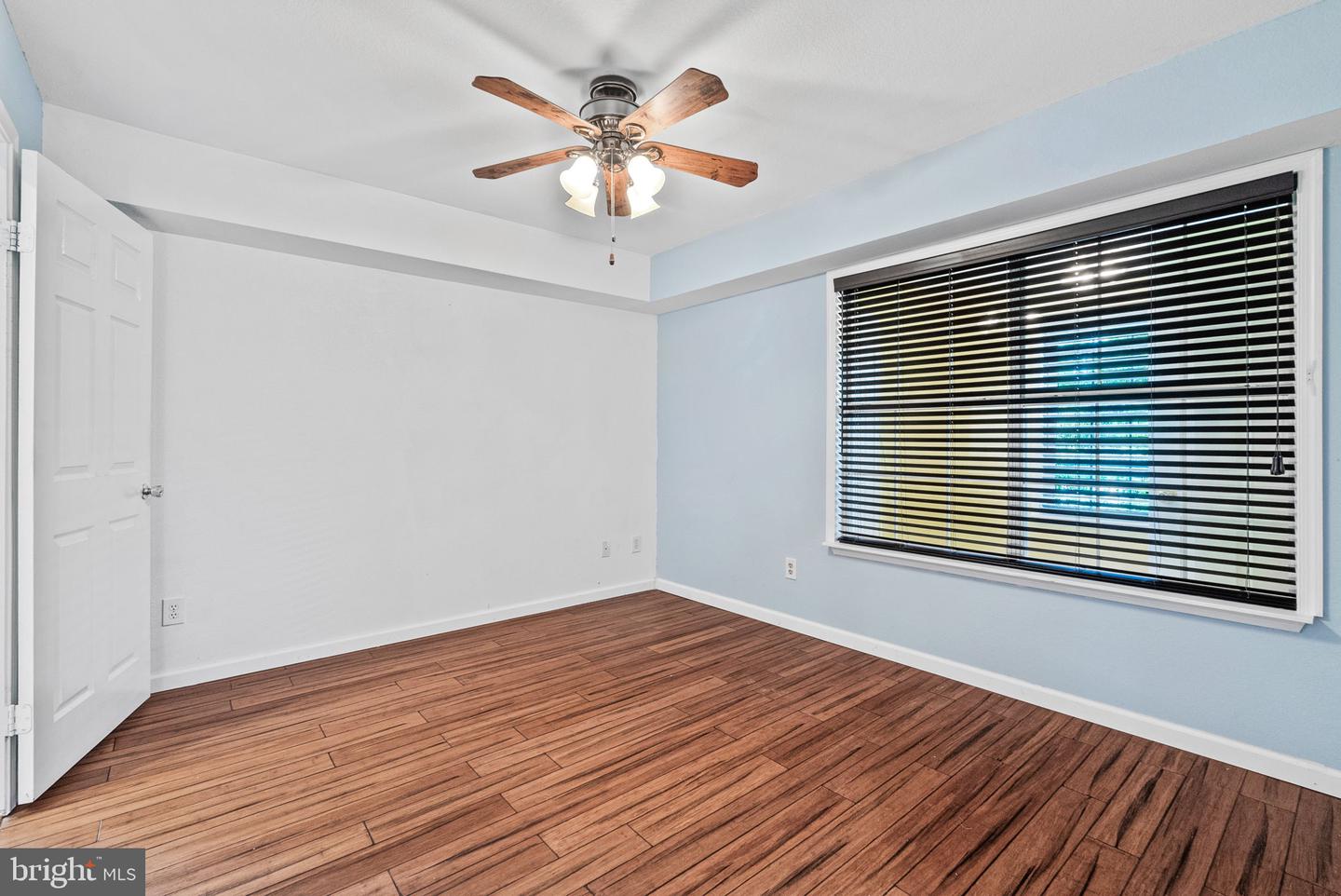 3315 WYNDHAM CIR #1223, ALEXANDRIA, Virginia 22302, 1 Bedroom Bedrooms, ,1 BathroomBathrooms,Residential,For sale,3315 WYNDHAM CIR #1223,VAAX2046026 MLS # VAAX2046026