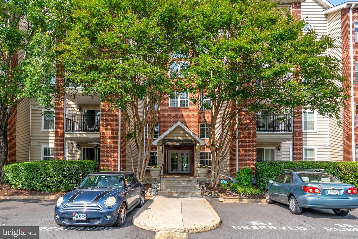 3315 WYNDHAM CIR #1223, ALEXANDRIA, Virginia 22302, 1 Bedroom Bedrooms, ,1 BathroomBathrooms,Residential,For sale,3315 WYNDHAM CIR #1223,VAAX2046026 MLS # VAAX2046026