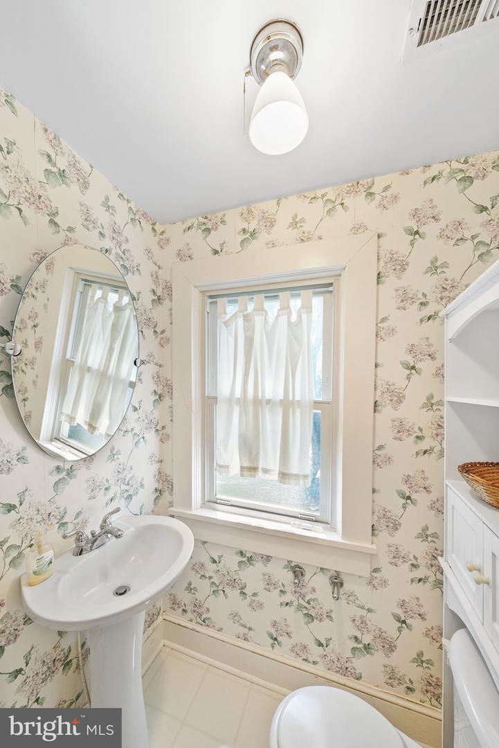 301 HAMILTON BLVD, WARSAW, Virginia 22572, 3 Bedrooms Bedrooms, ,1 BathroomBathrooms,Residential,For sale,301 HAMILTON BLVD,VARV2000512 MLS # VARV2000512