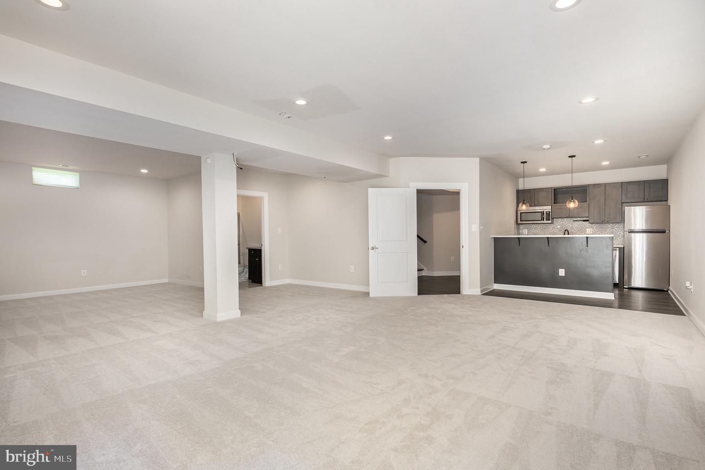 9073 BEAR BRANCH PL, FAIRFAX, Virginia 22031, 4 Bedrooms Bedrooms, ,4 BathroomsBathrooms,Residential,For sale,9073 BEAR BRANCH PL,VAFX2245156 MLS # VAFX2245156