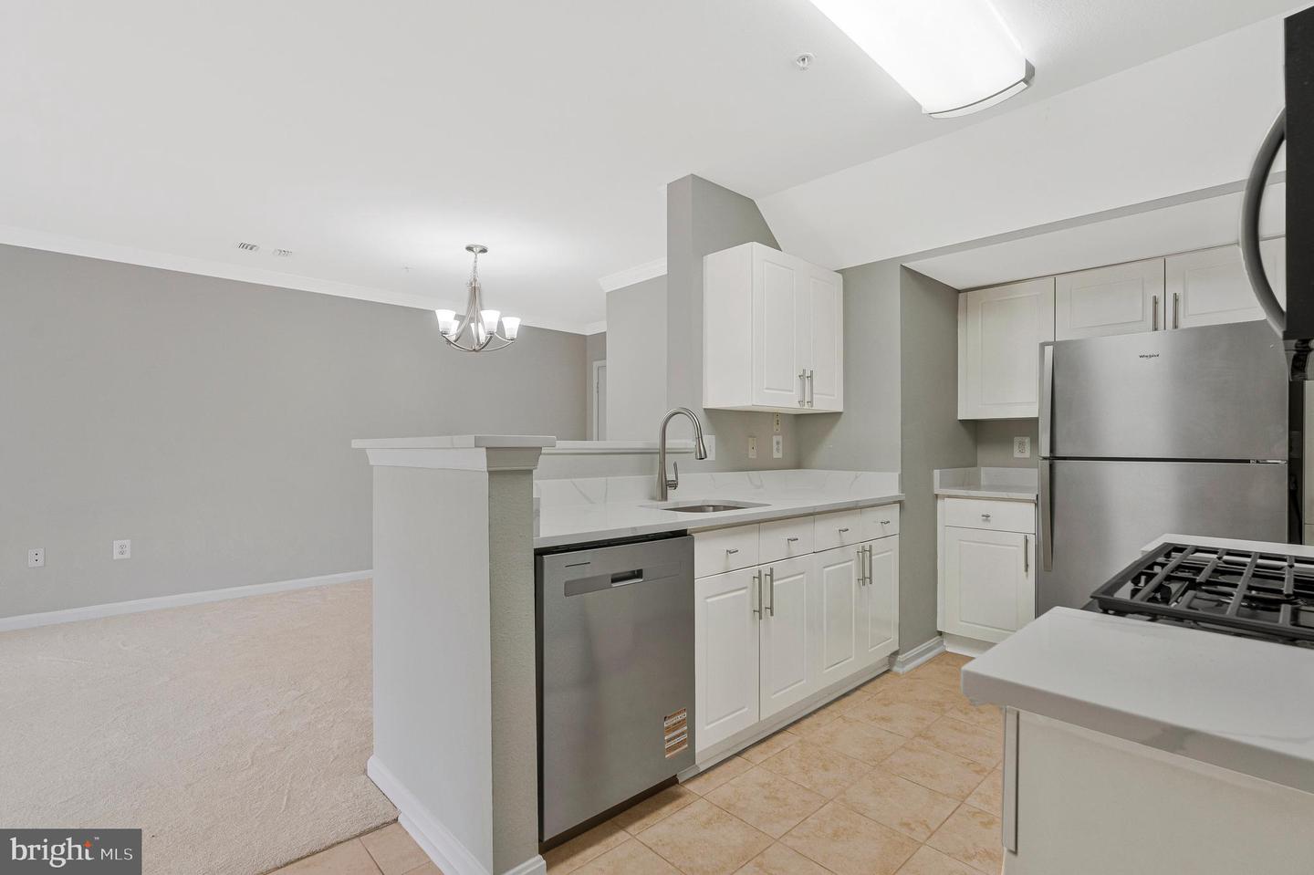 12805 FAIR BRIAR LN, FAIRFAX, Virginia 22033, 1 Bedroom Bedrooms, ,1 BathroomBathrooms,Residential,For sale,12805 FAIR BRIAR LN,VAFX2244312 MLS # VAFX2244312