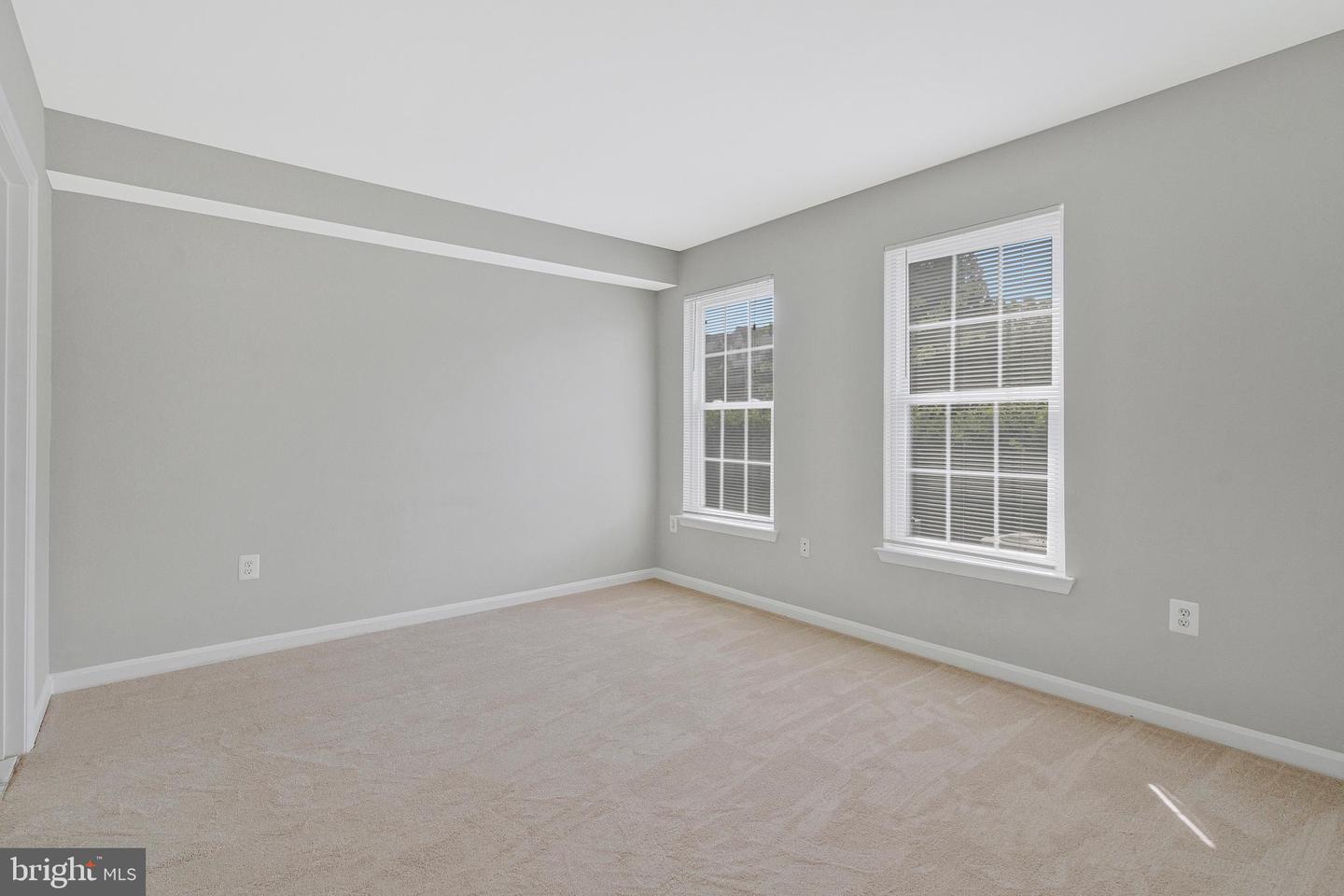 12805 FAIR BRIAR LN, FAIRFAX, Virginia 22033, 1 Bedroom Bedrooms, ,1 BathroomBathrooms,Residential,For sale,12805 FAIR BRIAR LN,VAFX2244312 MLS # VAFX2244312