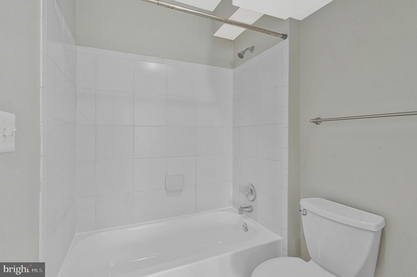 12805 FAIR BRIAR LN, FAIRFAX, Virginia 22033, 1 Bedroom Bedrooms, ,1 BathroomBathrooms,Residential,For sale,12805 FAIR BRIAR LN,VAFX2244312 MLS # VAFX2244312