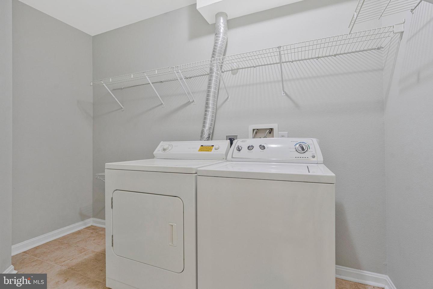 12805 FAIR BRIAR LN, FAIRFAX, Virginia 22033, 1 Bedroom Bedrooms, ,1 BathroomBathrooms,Residential,For sale,12805 FAIR BRIAR LN,VAFX2244312 MLS # VAFX2244312