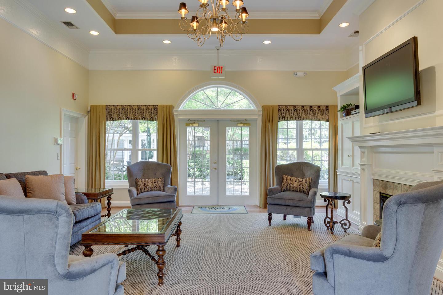 12805 FAIR BRIAR LN, FAIRFAX, Virginia 22033, 1 Bedroom Bedrooms, ,1 BathroomBathrooms,Residential,For sale,12805 FAIR BRIAR LN,VAFX2244312 MLS # VAFX2244312