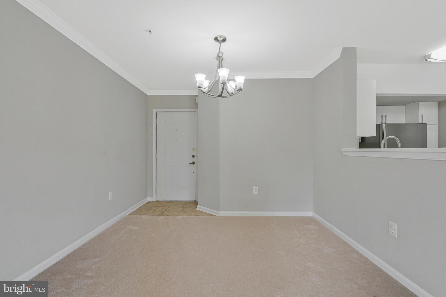 12805 FAIR BRIAR LN, FAIRFAX, Virginia 22033, 1 Bedroom Bedrooms, ,1 BathroomBathrooms,Residential,For sale,12805 FAIR BRIAR LN,VAFX2244312 MLS # VAFX2244312