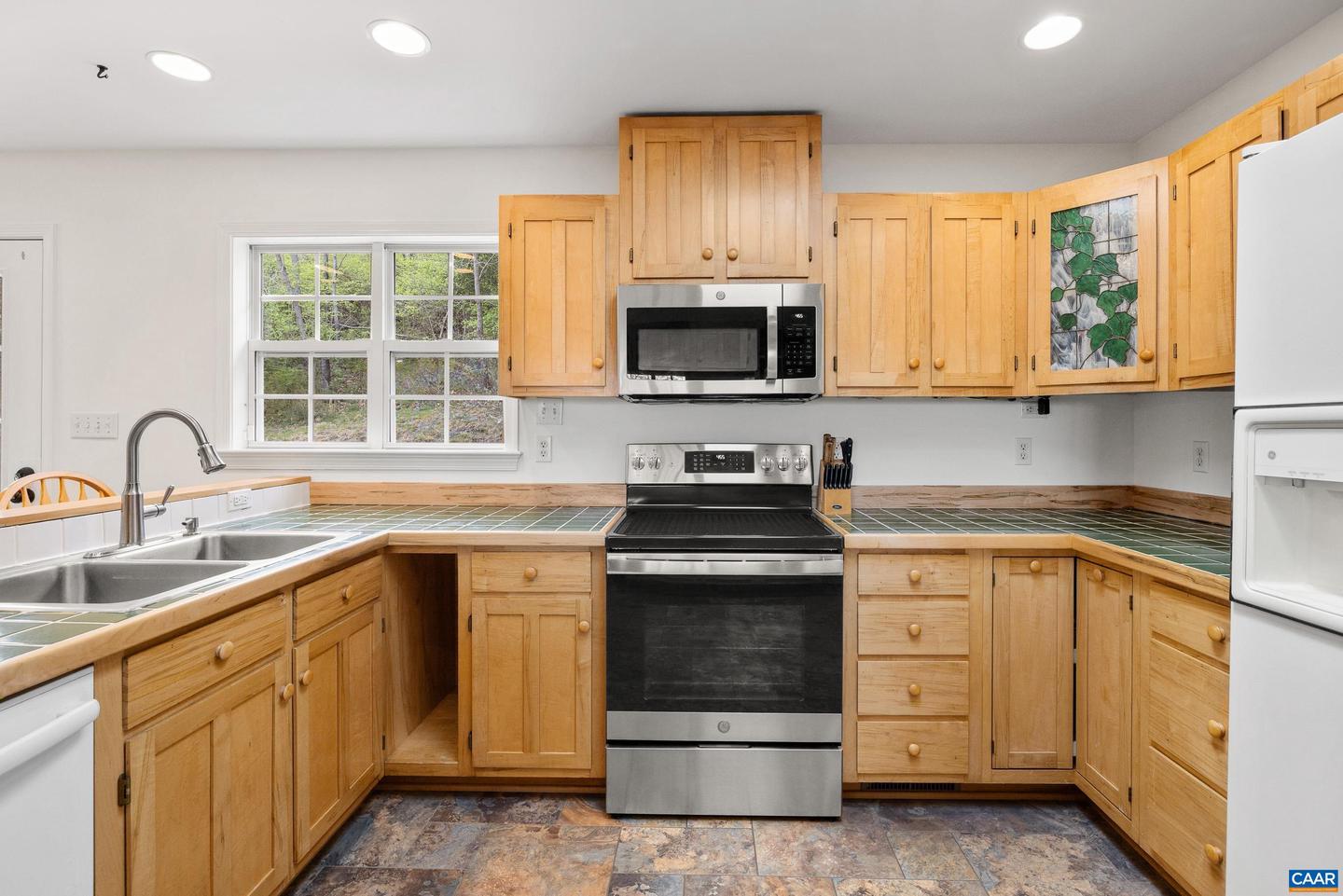 6518 MARYMART FARM RD, CROZET, Virginia 22932, 3 Bedrooms Bedrooms, ,3 BathroomsBathrooms,Residential,For sale,6518 MARYMART FARM RD,665241 MLS # 665241