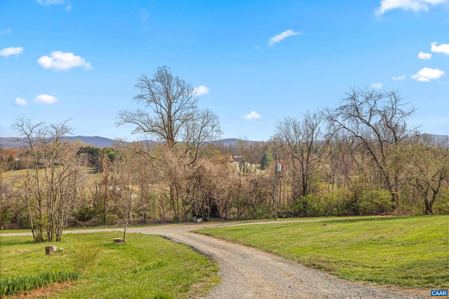 6518 MARYMART FARM RD, CROZET, Virginia 22932, 3 Bedrooms Bedrooms, ,3 BathroomsBathrooms,Residential,For sale,6518 MARYMART FARM RD,665241 MLS # 665241