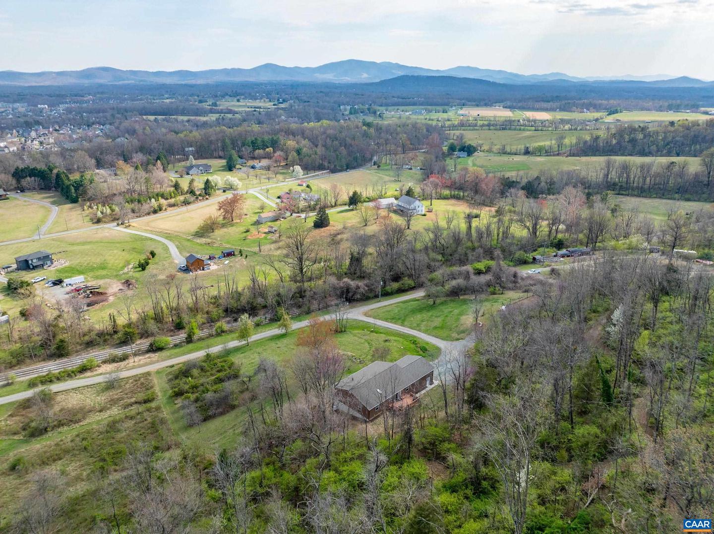 6518 MARYMART FARM RD, CROZET, Virginia 22932, 3 Bedrooms Bedrooms, ,3 BathroomsBathrooms,Residential,For sale,6518 MARYMART FARM RD,665241 MLS # 665241