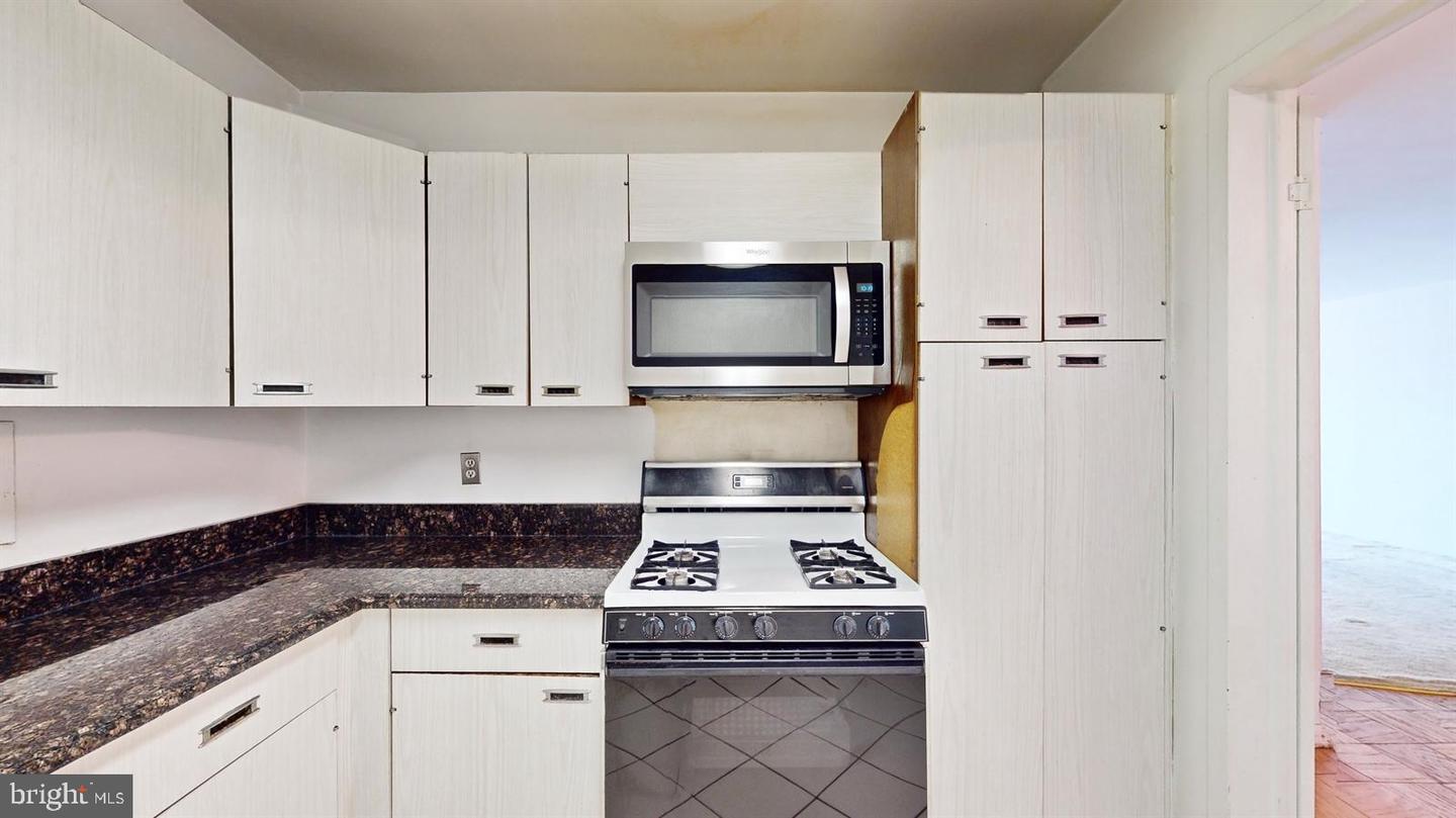 3001 VEAZEY TER NW #709, WASHINGTON, District Of Columbia 20008, 1 Bedroom Bedrooms, ,1 BathroomBathrooms,Residential,For sale,3001 VEAZEY TER NW #709,DCDC2204220 MLS # DCDC2204220