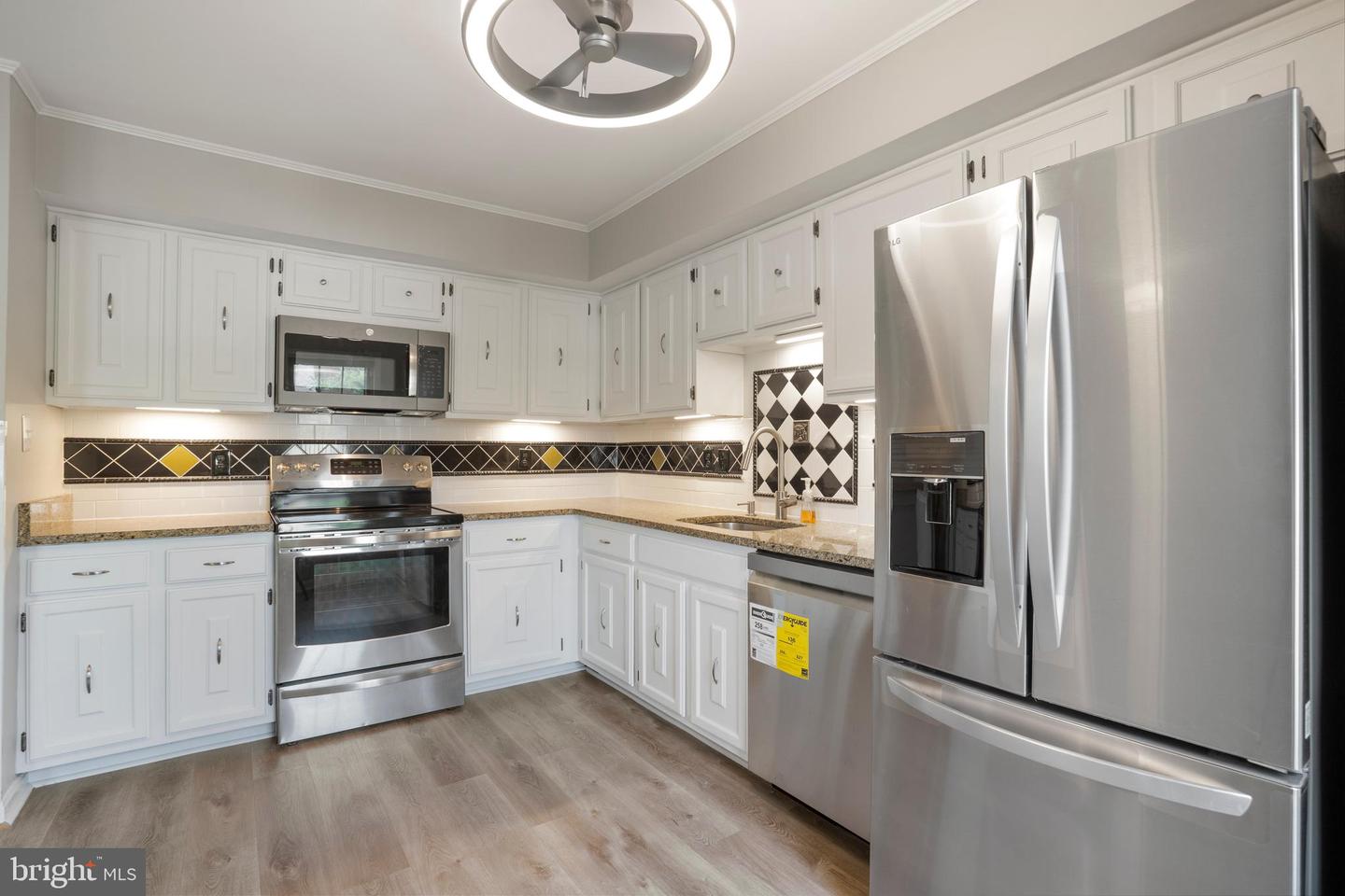 5503 AKRIDGE CT, FAIRFAX, Virginia 22032, 3 Bedrooms Bedrooms, 5 Rooms Rooms,3 BathroomsBathrooms,Residential,For sale,5503 AKRIDGE CT,VAFX2245692 MLS # VAFX2245692